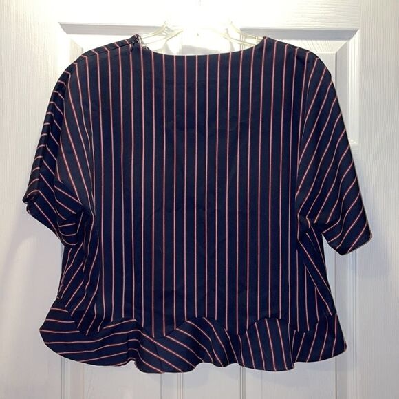 ✨Zara Basic Navy, Red & White Striped Cropped Top - Picture 4 of 4